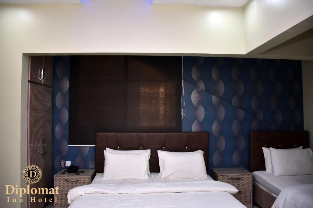 Diplomat Inn Hotel Karachi Buitenkant foto